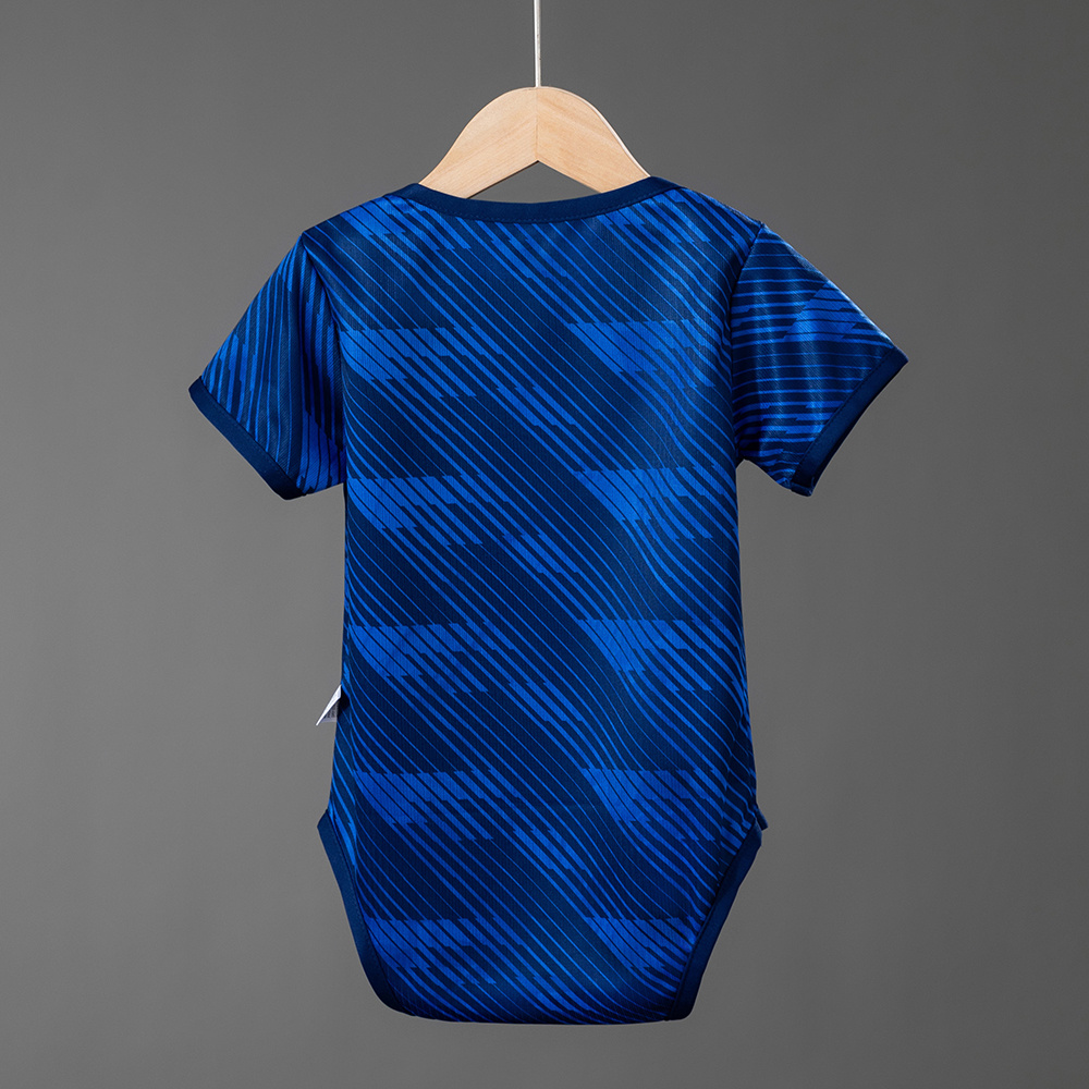 26-27 France Baby Home