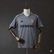 Retro Real Madrid third away 05-06